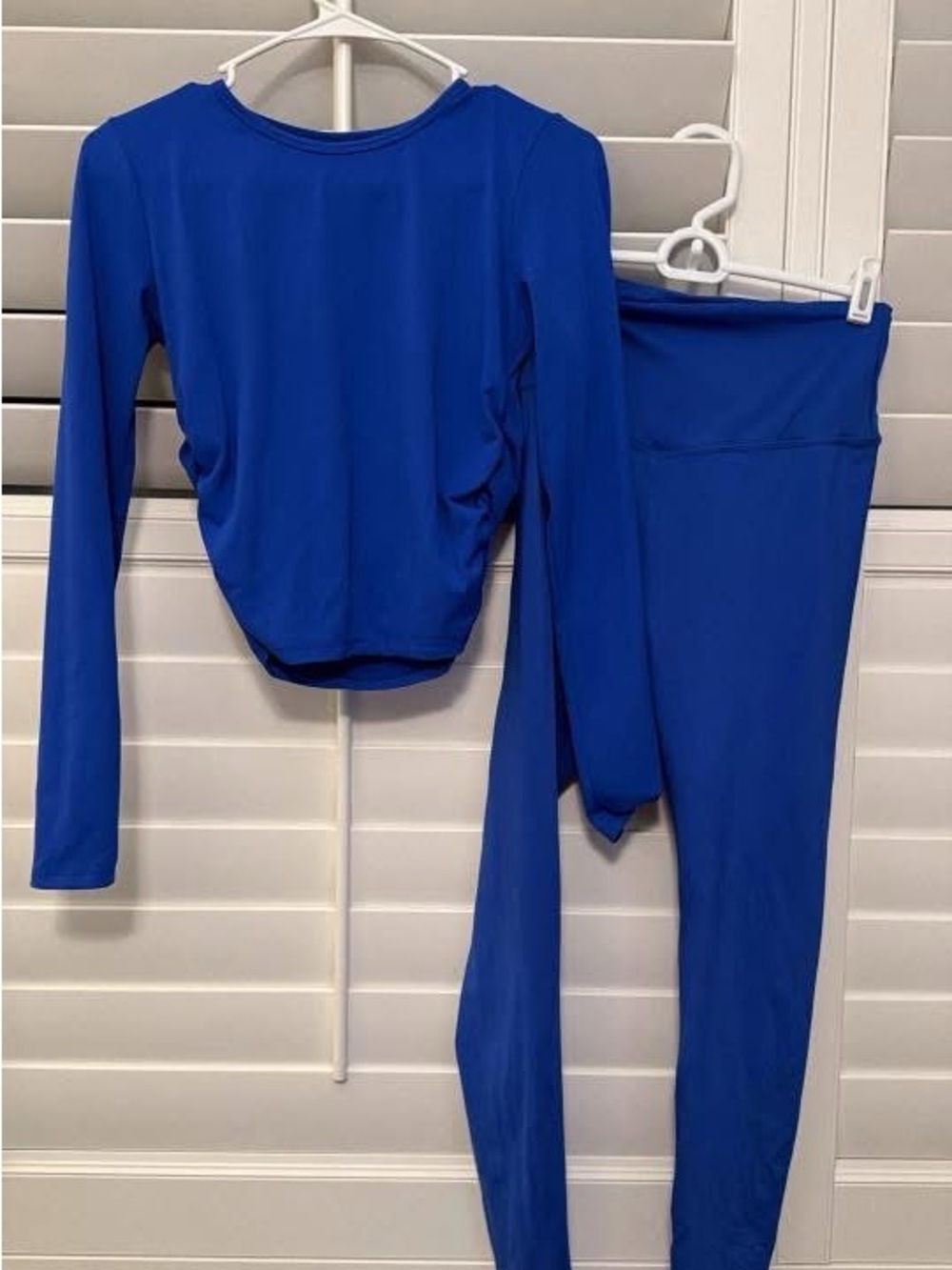 ANTONIO MELANI Royal Blue Long-Sleeve Crop Top & High-Waist Leggings Set